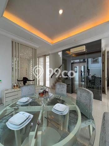 For Sale! Premium House LT 330m2 Desain Elegan di Surabaya Kota For Sale! Premium House LT 330m2 Desain Elegan di Surabaya Kota
