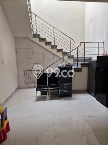 For Sale! Premium House LT 135m2 Desain Modern di Surabaya Kota For Sale! Premium House LT 135m2 Desain Modern di Surabaya Kota