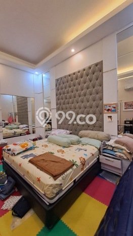 Ready to Use! Luxury House LT 300m2 Desain Elegan di Surabaya Kota Ready to Use! Luxury House LT 300m2 Desain Elegan di Surabaya Kota