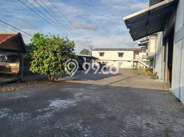Lokasi Strategis! Dijual Pabrik Bisnis di Gresik, Gresik Kondisi Baik Lokasi Strategis! Dijual Pabrik Bisnis di Gresik, Gresik Kondisi Baik