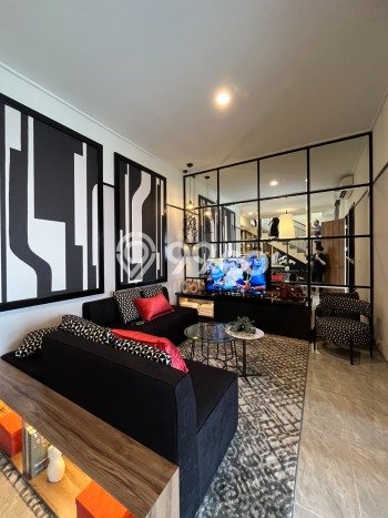Rumah Luas Asri 3 KT Siap Pakai di Kunciran Tangerang Rumah Luas Asri 3 KT Siap Pakai di Kunciran Tangerang