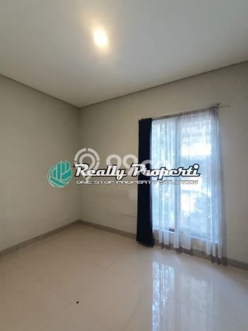 Jarang Ada! Rumah Sewa 3 Kamar Nyaman Siap Huni Jatiwarna Jarang Ada! Rumah Sewa 3 Kamar Nyaman Siap Huni Jatiwarna