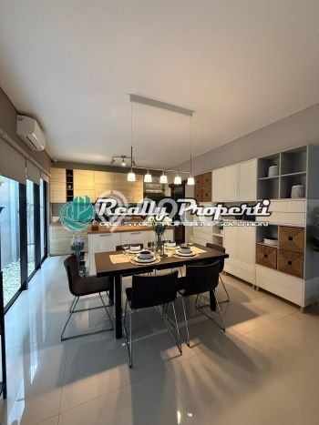 Rumah Luxury Modern Tanpa Renovasi di Jatiwarna Bekasi Rumah Luxury Modern Tanpa Renovasi di Jatiwarna Bekasi