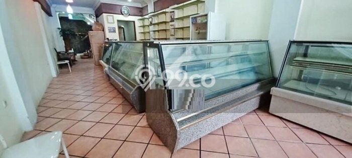 Unit Ruko Dijual di Jakarta Barat LT 275m2 & LB 123m2 Unit Ruko Dijual di Jakarta Barat LT 275m2 & LB 123m2