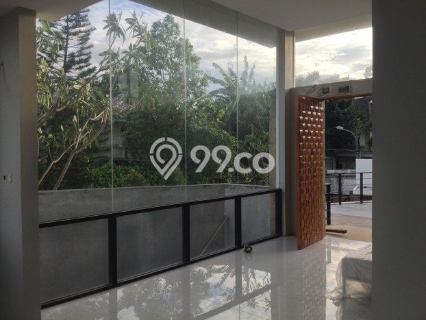 Rumah Mewah Akses Strategis di Jakarta Selatan Unfurnished Rumah Mewah Akses Strategis di Jakarta Selatan Unfurnished