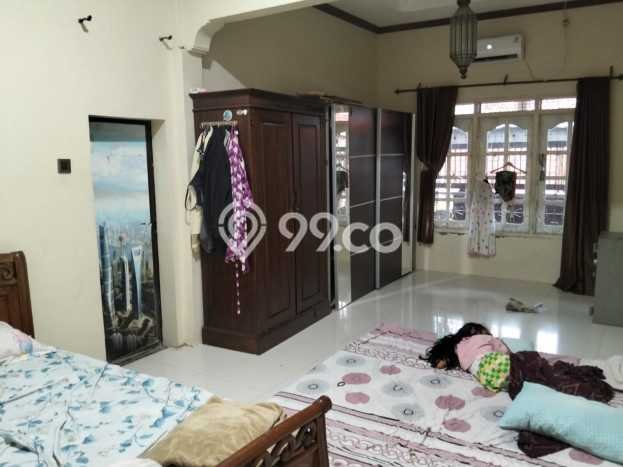 Dijual Cepat Rumah Favorit Siap Huni LB 240m2 di Tambaksari, Surabaya Dijual Cepat Rumah Favorit Siap Huni LB 240m2 di Tambaksari, Surabaya