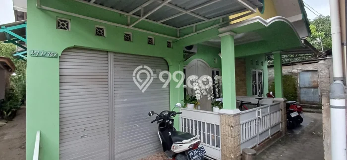 Hunian Cantik Modern Lb 186m2 di Mantrijeron, Yogyakarta Hunian Cantik Modern Lb 186m2 di Mantrijeron, Yogyakarta