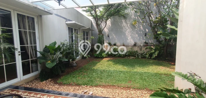 Rumah Mewah LB 185m2 Siap Pakai Desain Elegan di Bintaro, Tangerang Selatan Rumah Mewah LB 185m2 Siap Pakai Desain Elegan di Bintaro, Tangerang Selatan