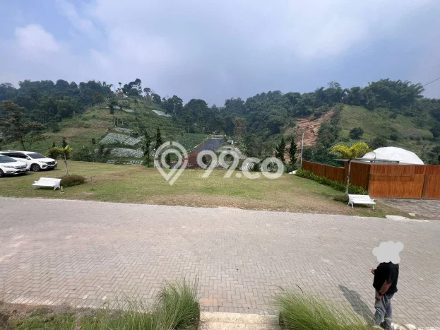 Tanah Kavling di Cisarua Dijual dengan Luas 893m2 Tanah Kavling di Cisarua Dijual dengan Luas 893m2