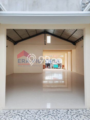 Ruko disewakan lokasi strategis Pakis Malang 180m2 Ruko disewakan lokasi strategis Pakis Malang 180m2