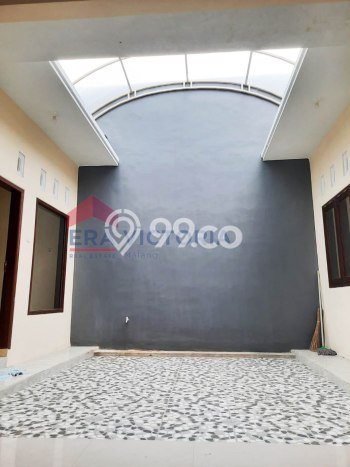 Ruko disewakan lokasi strategis Pakis Malang 180m2 Ruko disewakan lokasi strategis Pakis Malang 180m2