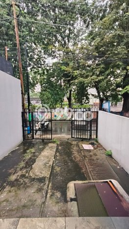 FOR SALE! Ruko di Kelapa Gading Jakarta Utara, LT 75m2, LB 180m2 FOR SALE! Ruko di Kelapa Gading Jakarta Utara, LT 75m2, LB 180m2