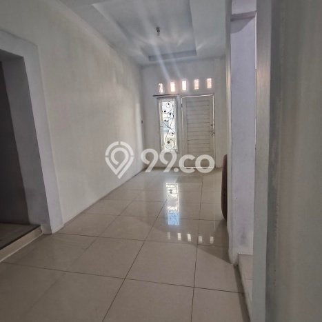 For Sale Hunian Rumah Terawat 5 KT di Semper, Jakarta Utara For Sale Hunian Rumah Terawat 5 KT di Semper, Jakarta Utara