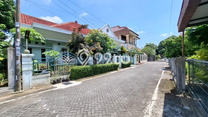 Siap Huni Hunian Elit 5 Kamar di Umbulharjo Dekat ke Mana Saja Siap Huni Hunian Elit 5 Kamar di Umbulharjo Dekat ke Mana Saja