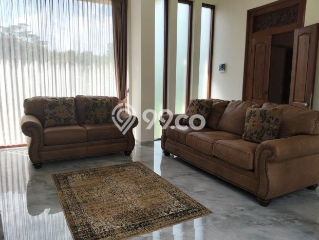 Vila Terawat di Gamping, Ukuran 369m2m², Posisi Premium dengan jalan mudah Vila Terawat di Gamping, Ukuran 369m2m², Posisi Premium dengan jalan mudah