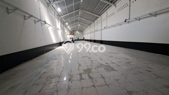 Gudang untuk Disewa di Pusat Yogyakarta Luas Bangunan 700m2 Gudang untuk Disewa di Pusat Yogyakarta Luas Bangunan 700m2