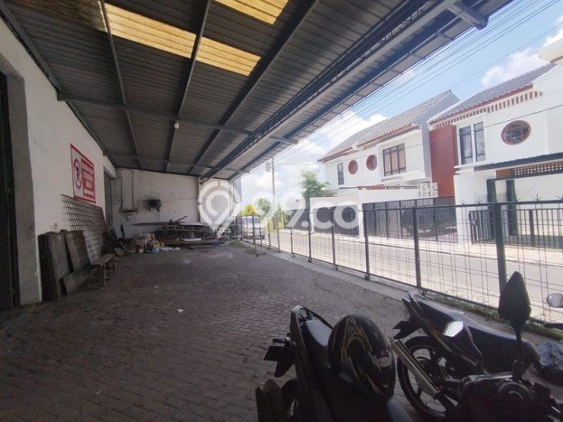 Gudang disewakan lokasi strategis Sleman Sleman 370m2 Gudang disewakan lokasi strategis Sleman Sleman 370m2