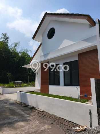 Rumah Modern Minimalis 2 Kamar Bisa Langsung Pindah di Ngaglik Rumah Modern Minimalis 2 Kamar Bisa Langsung Pindah di Ngaglik