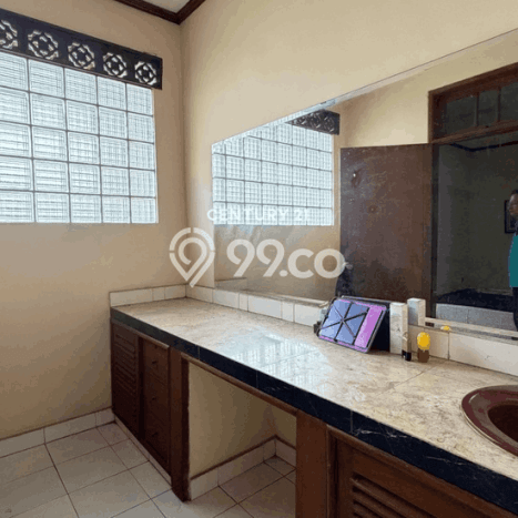 Dijual Rumah Luas Elegan Dengan View Cantik di Lebak Bulus, Jakarta Selatan Dijual Rumah Luas Elegan Dengan View Cantik di Lebak Bulus, Jakarta Selatan