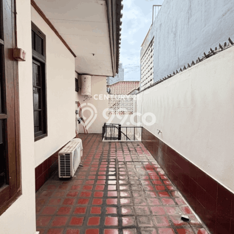 Dijual Rumah Luas Elegan Dengan View Cantik di Lebak Bulus, Jakarta Selatan Dijual Rumah Luas Elegan Dengan View Cantik di Lebak Bulus, Jakarta Selatan