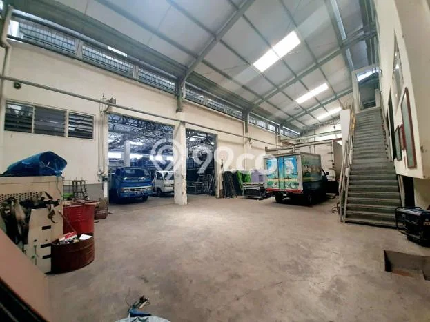 Gudang Dijual di Prime Area Surabaya Luas 1000m2 Gudang Dijual di Prime Area Surabaya Luas 1000m2