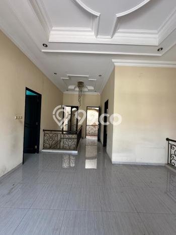Dijual Rumah Premium dengan Fasilitas Sekitar Komplit di Sambikerep, Surabaya Dijual Rumah Premium dengan Fasilitas Sekitar Komplit di Sambikerep, Surabaya