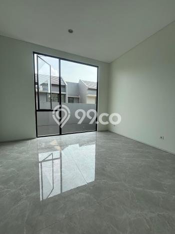 Siap Huni Rumah Mewah 3 Kamar di Surabaya Kota Dekat ke Mana Pun Siap Huni Rumah Mewah 3 Kamar di Surabaya Kota Dekat ke Mana Pun