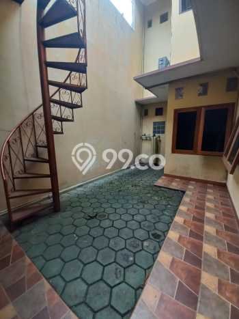 Rumah Mewah Siap Huni LT 228m2 di Bintaro, Jakarta Selatan Rumah Mewah Siap Huni LT 228m2 di Bintaro, Jakarta Selatan