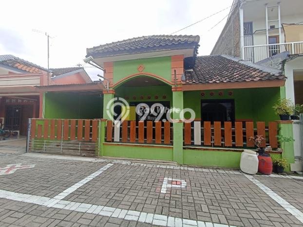 Jual Rumah Strategis Bagus Punya 2 KT di Solo Baru Solo SHM Jual Rumah Strategis Bagus Punya 2 KT di Solo Baru Solo SHM