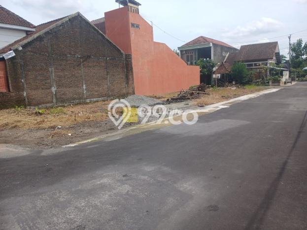 Jual Rumah Harga Miring Kartasura Punya 1 Kamar & LT 93m2 Jual Rumah Harga Miring Kartasura Punya 1 Kamar & LT 93m2