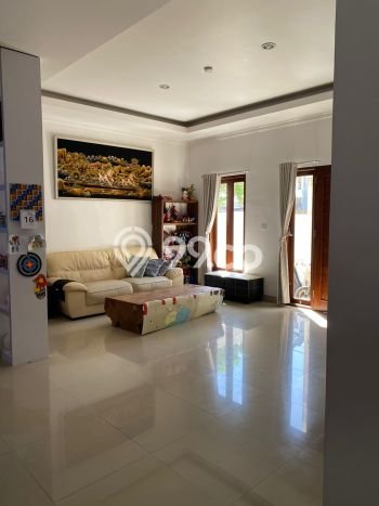 Hunian Mewah LB 165m2 Siap Pakai Desain Elegan di Seminyak, Badung Hunian Mewah LB 165m2 Siap Pakai Desain Elegan di Seminyak, Badung