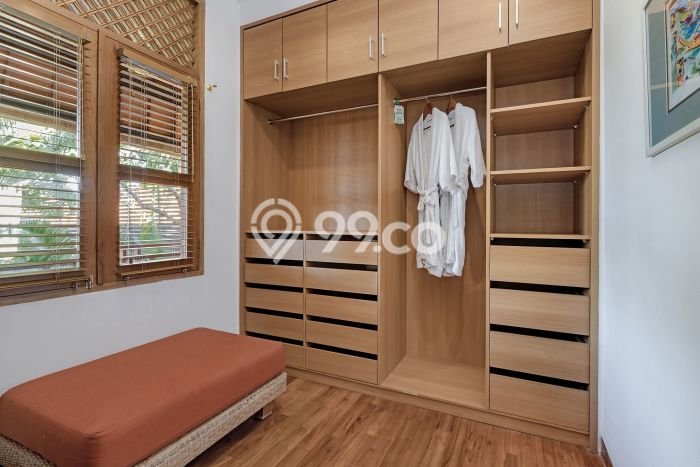 DIJUAL! Vila Kawasan , Area 1000m2m², Dekat Mudah Pusat Kota DIJUAL! Vila Kawasan , Area 1000m2m², Dekat Mudah Pusat Kota
