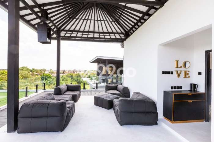 Peluang Langka! Vila Kawasan Kuta, Dimensi 570m2m², Area Prospektif dengan potensi meningkat Peluang Langka! Vila Kawasan Kuta, Dimensi 570m2m², Area Prospektif dengan potensi meningkat
