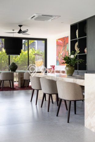 Dijual Cepat! Vila Kawasan , Ukuran 880m2m², Area Prospektif dengan nilai meningkat Dijual Cepat! Vila Kawasan , Ukuran 880m2m², Area Prospektif dengan nilai meningkat