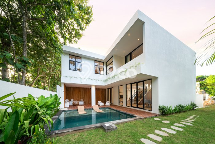 Kesempatan Terbaik! Vila di , Ukuran 221m2m², Area Berkembang dengan potensi naik Kesempatan Terbaik! Vila di , Ukuran 221m2m², Area Berkembang dengan potensi naik