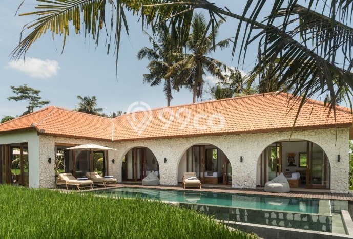 Vila Strategis di Ubud, Dimensi 550m2m², Area Asri untuk Anda Vila Strategis di Ubud, Dimensi 550m2m², Area Asri untuk Anda