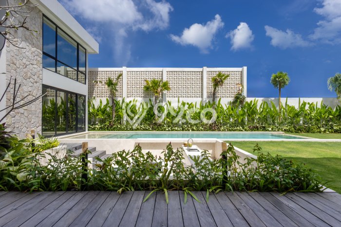 Dijual Cepat! Vila Kawasan , Ukuran 880m2m², Area Prospektif dengan nilai meningkat Dijual Cepat! Vila Kawasan , Ukuran 880m2m², Area Prospektif dengan nilai meningkat