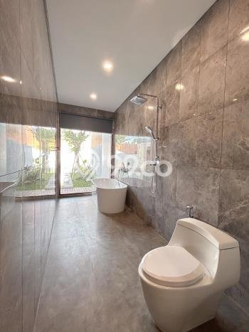 Vila Premium Kawasan , Luas 450m2m², Lingkungan Asri untuk Anda Vila Premium Kawasan , Luas 450m2m², Lingkungan Asri untuk Anda