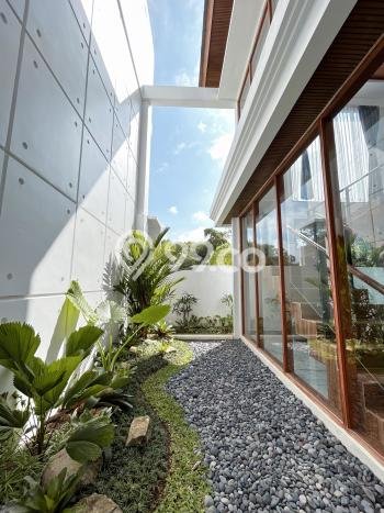 Vila Premium Kawasan , Luas 450m2m², Lingkungan Asri untuk Anda Vila Premium Kawasan , Luas 450m2m², Lingkungan Asri untuk Anda