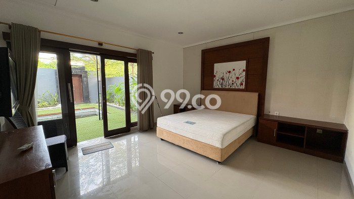 DIJUAL! Vila Kawasan , Area 200m2m², Lokasi Strategis DIJUAL! Vila Kawasan , Area 200m2m², Lokasi Strategis