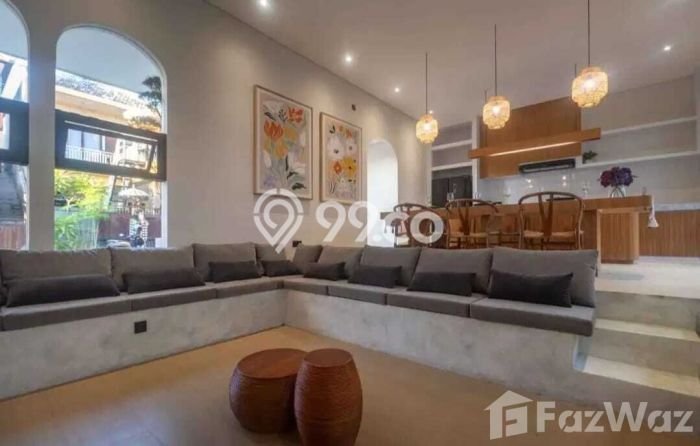Dijual Vila di , Dimensi 240m2m², Dekat mudah transportasi Dijual Vila di , Dimensi 240m2m², Dekat mudah transportasi