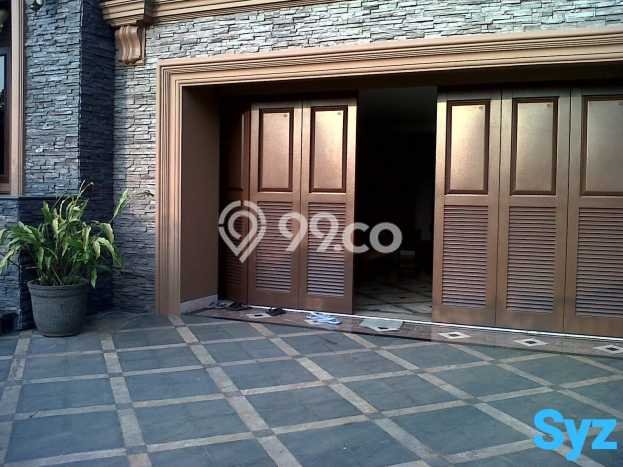 Rumah Mewah LB 650m2 Siap Huni Desain Elegan di Rawamangun, Jakarta Timur Rumah Mewah LB 650m2 Siap Huni Desain Elegan di Rawamangun, Jakarta Timur