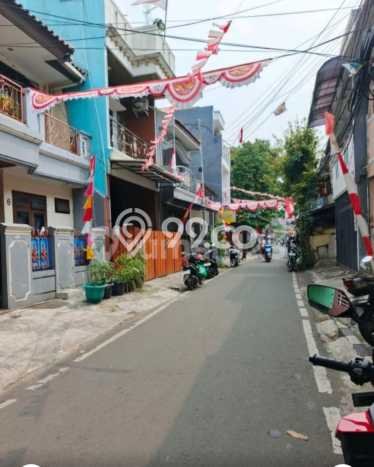 Rumah Strategis Minimalis Lb 180m2 di Johar Baru, Jakarta Pusat Rumah Strategis Minimalis Lb 180m2 di Johar Baru, Jakarta Pusat