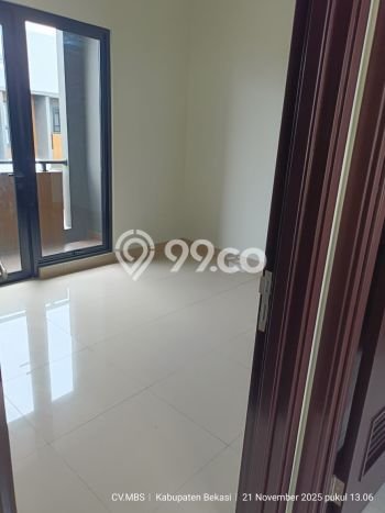 Jarang Ada! Rumah Sewa 3 Kamar Bagus Siap Huni Summarecon Crown Gading Jarang Ada! Rumah Sewa 3 Kamar Bagus Siap Huni Summarecon Crown Gading