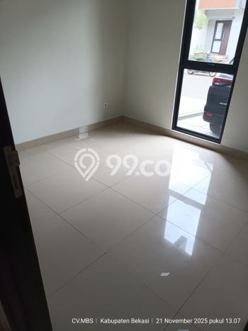 Jarang Ada! Rumah Sewa 3 Kamar Bagus Siap Huni Summarecon Crown Gading Jarang Ada! Rumah Sewa 3 Kamar Bagus Siap Huni Summarecon Crown Gading