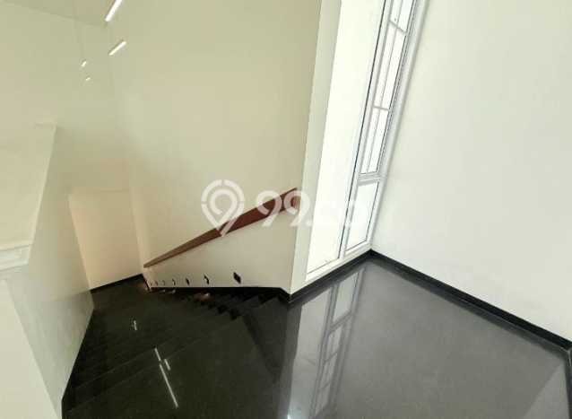 Rumah Mewah Siap Huni LT 550m2 di Babakan Madang, Bogor Rumah Mewah Siap Huni LT 550m2 di Babakan Madang, Bogor