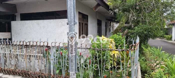 Rumah Strategis Modern Lb 105m2 di Kiaracondong, Bandung Rumah Strategis Modern Lb 105m2 di Kiaracondong, Bandung