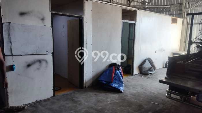 Unit Gudang Tersedia di Peguyangan Kaja Spesifikasi LB 200m2 Unit Gudang Tersedia di Peguyangan Kaja Spesifikasi LB 200m2