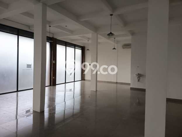 FOR RENT! Ruko di Tumbak Bayuh Cocok untuk Bisnis 160m2 FOR RENT! Ruko di Tumbak Bayuh Cocok untuk Bisnis 160m2