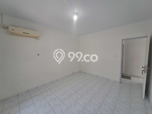 Rumah Kontrakan Batam LT 200m2 LB 186m2 Kawasan Sei Panas Rumah Kontrakan Batam LT 200m2 LB 186m2 Kawasan Sei Panas